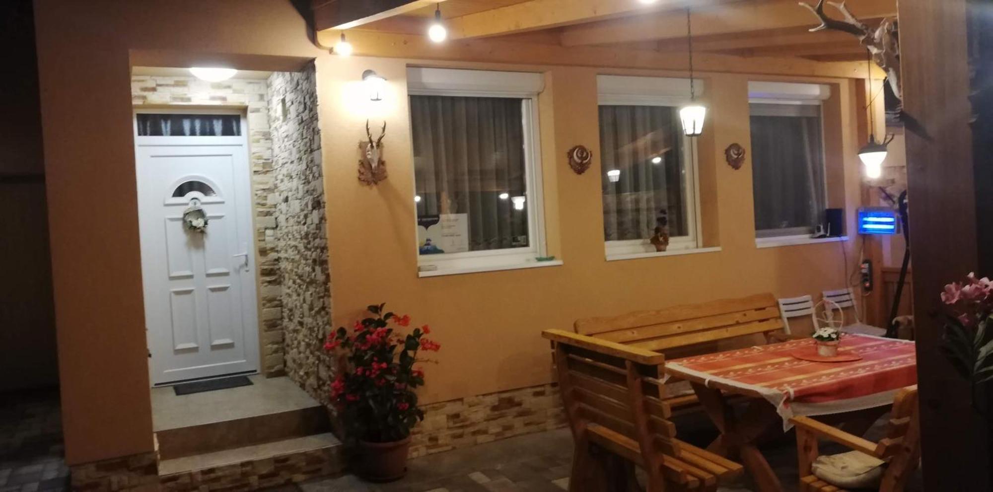 Villa Agica Vendeghaz Andornaktálya Exterior foto